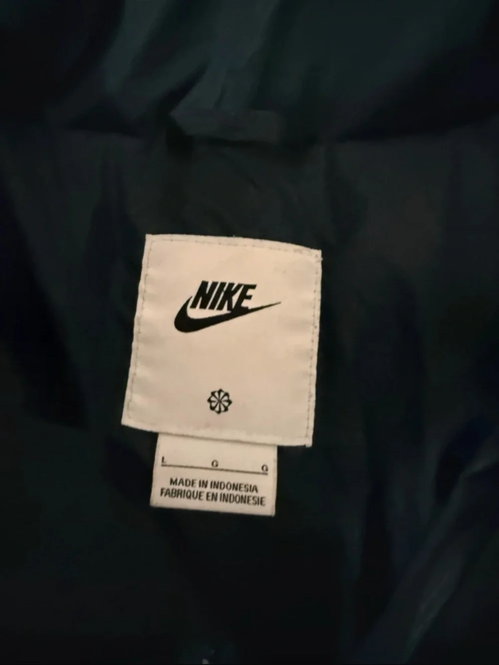 Nike retails 200$