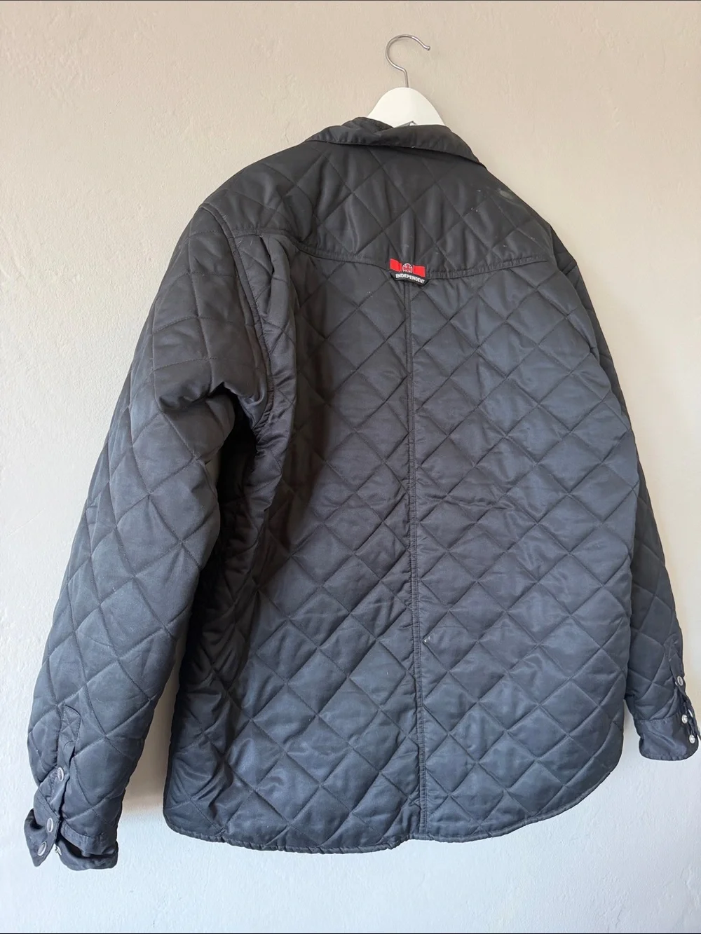 Independent Trading Company lightweight black