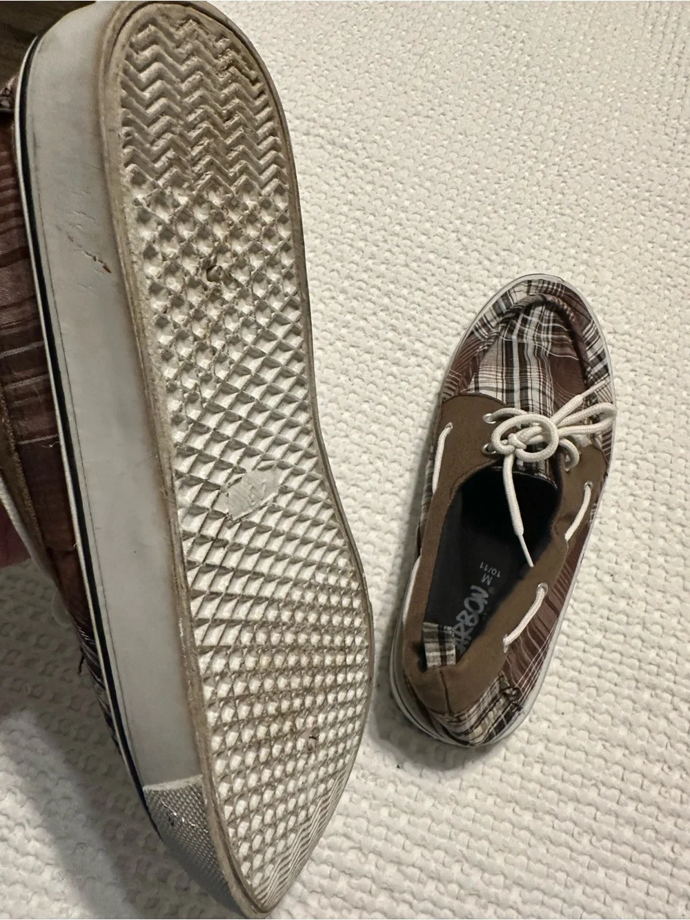 Carbon low profile