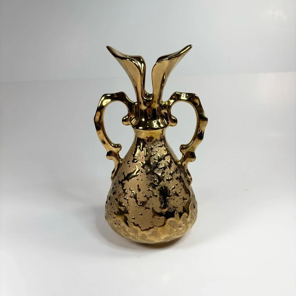 Vintage Bel Terr China 6.5 “ Weeping Gold 22KT‎ Bud Vase