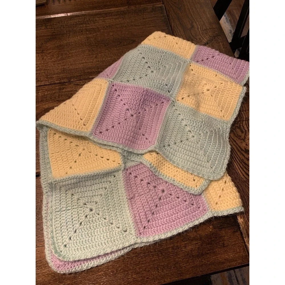 Vintage Granny Square Baby Blanket‎ Throw Pastel 61