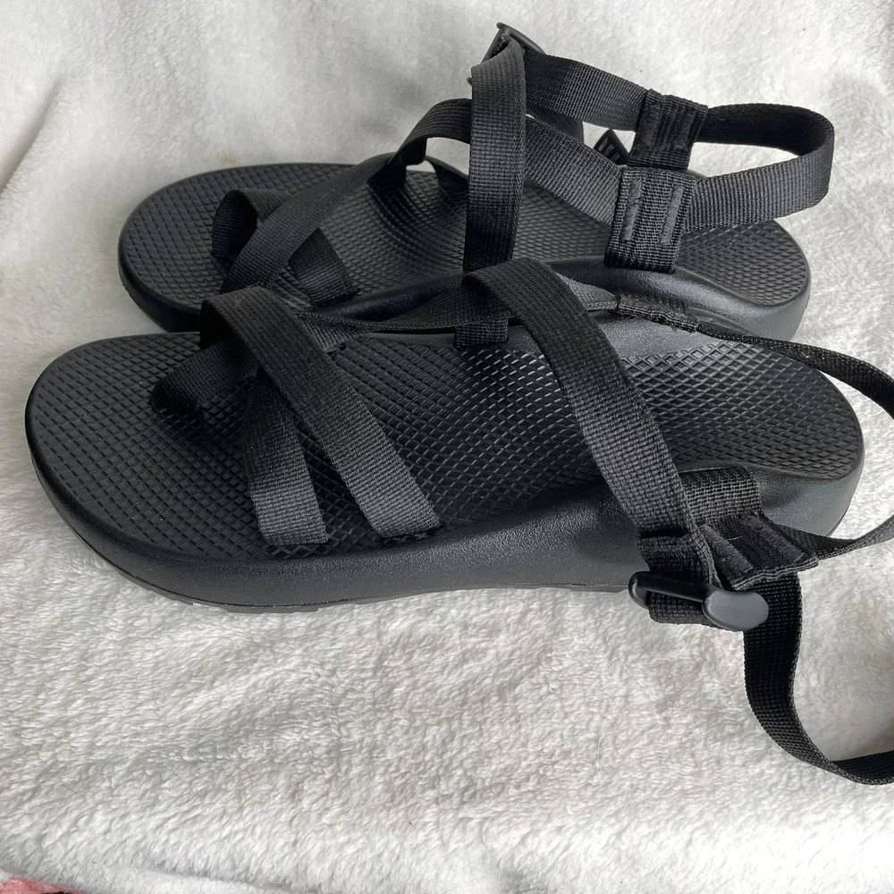 Chaco ground men sandals
