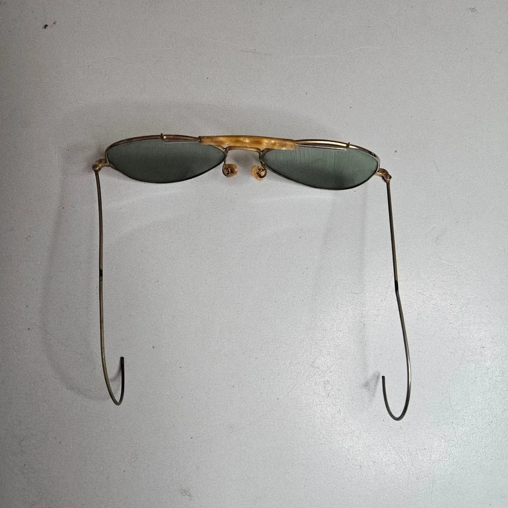 Unbranded vintage aviator