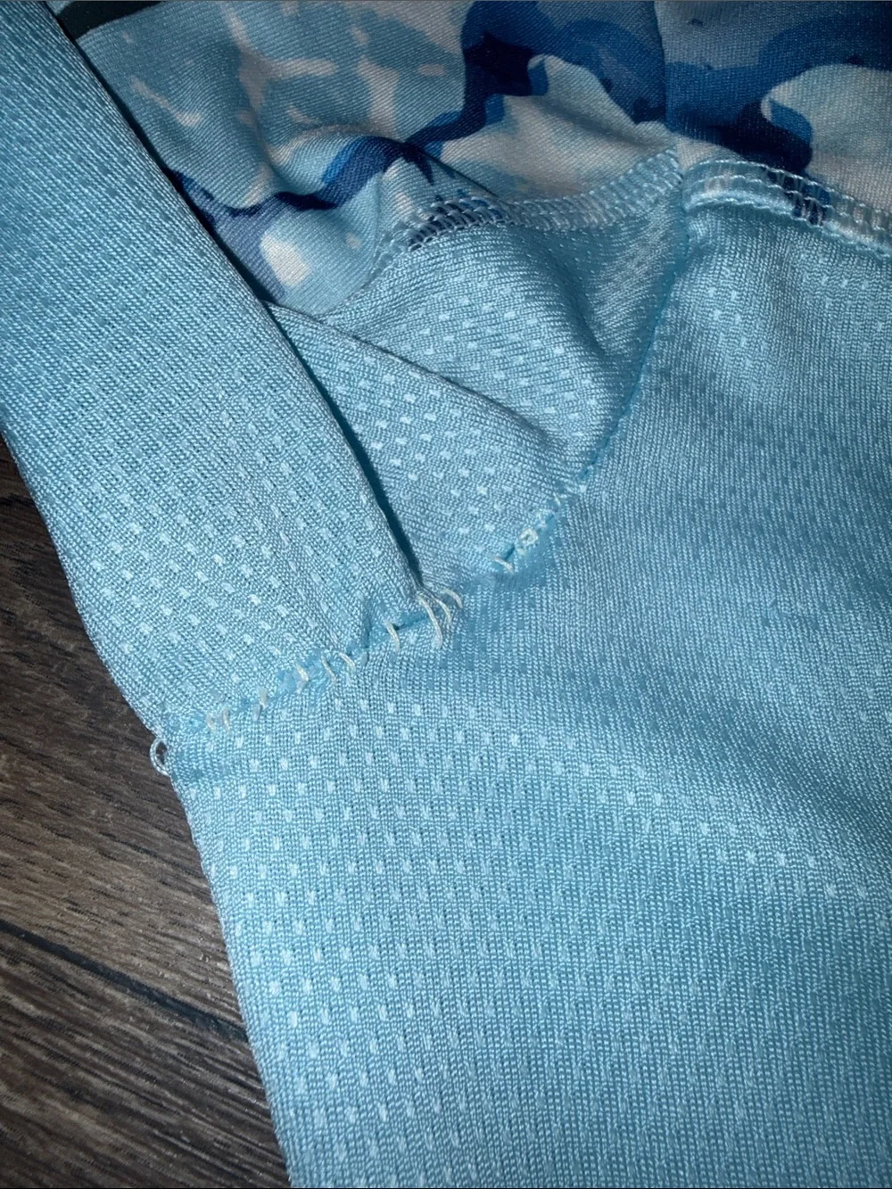 Huk light blue