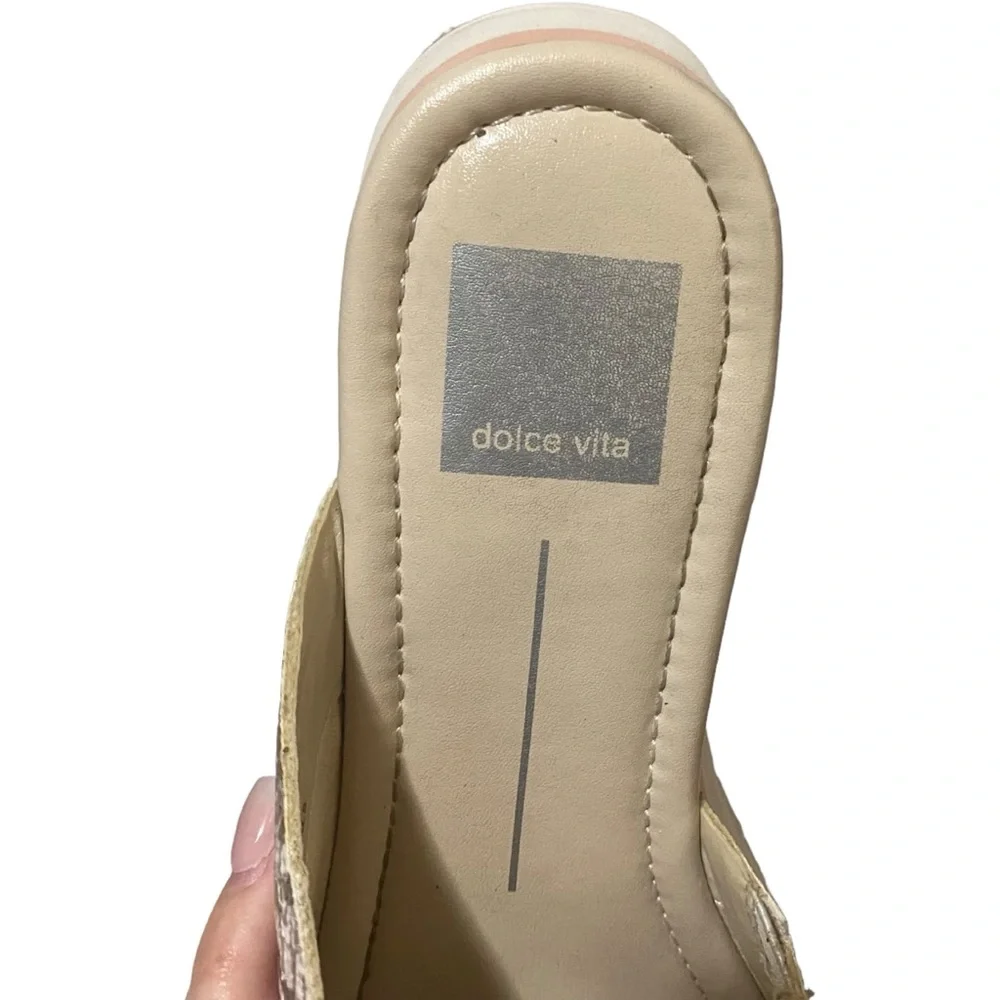 DV by Dolce Vita vita into 4”