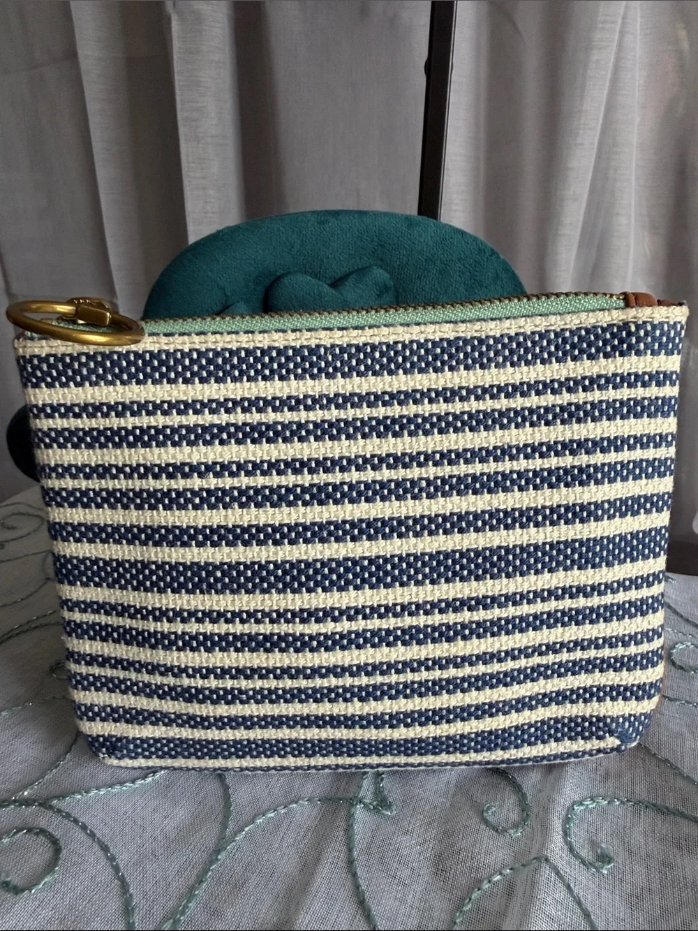 Fossil compact wristlet