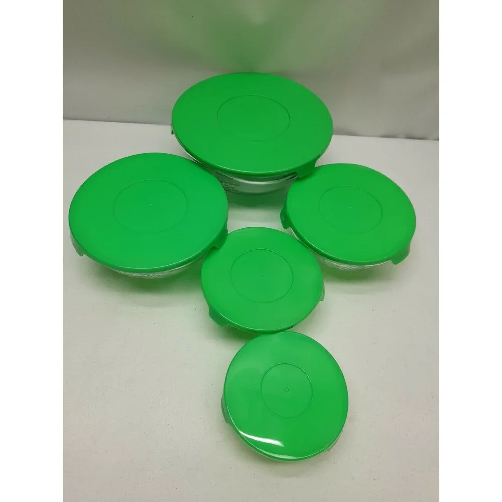 Unbranded clear glass