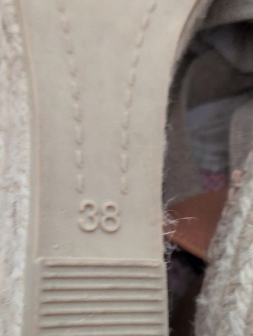 Toni Pons 38 studded