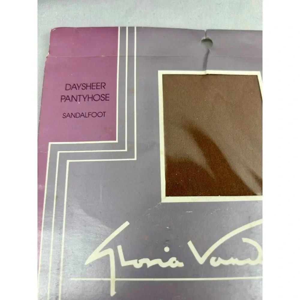 Gloria Vanderbilt new package