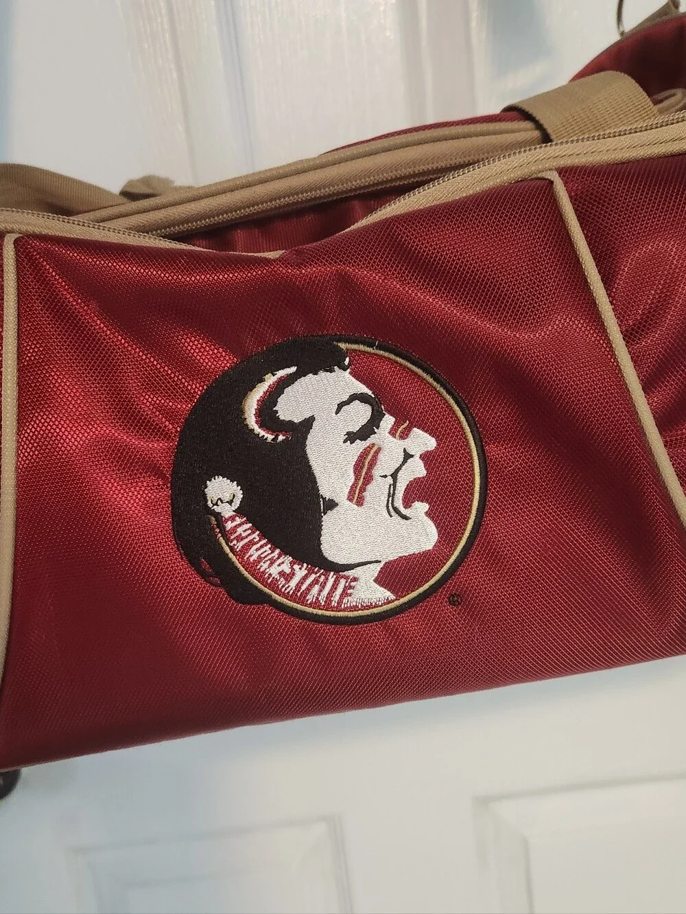 Logo Athletic stylish burgundy