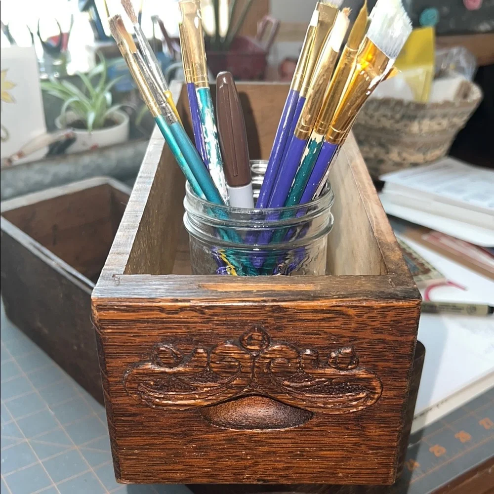 N/A elegant wooden