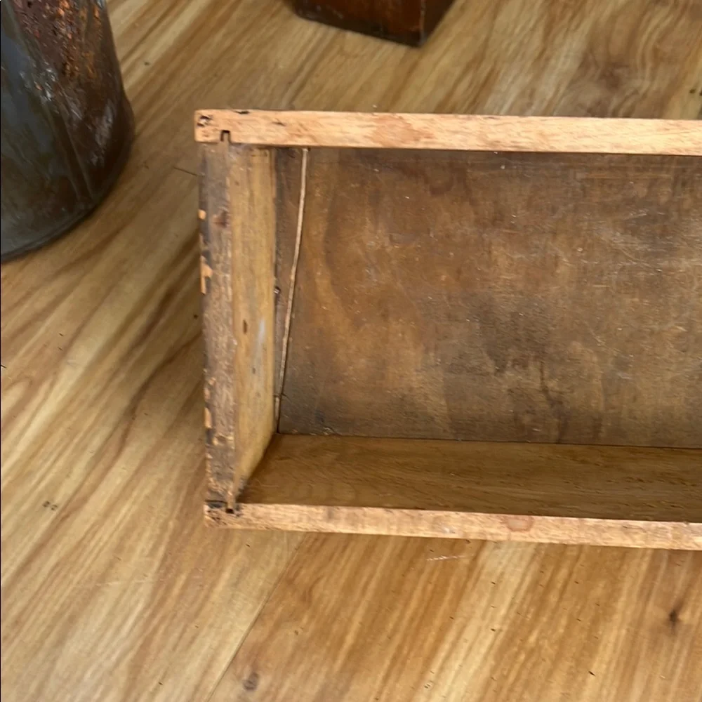 N/A elegant wooden