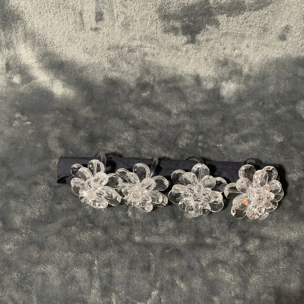 Clear Acrylic Flower Napkin Rings 3D Floral Set of 9 Party Wedding Shower