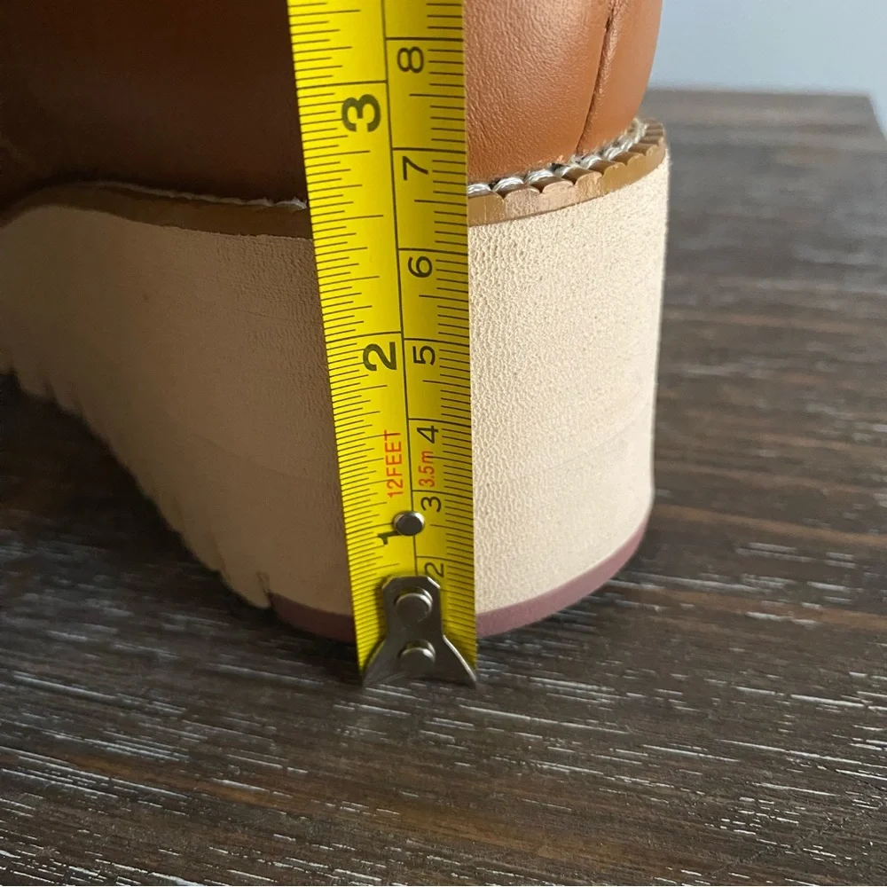 Cole Haan are shipping item