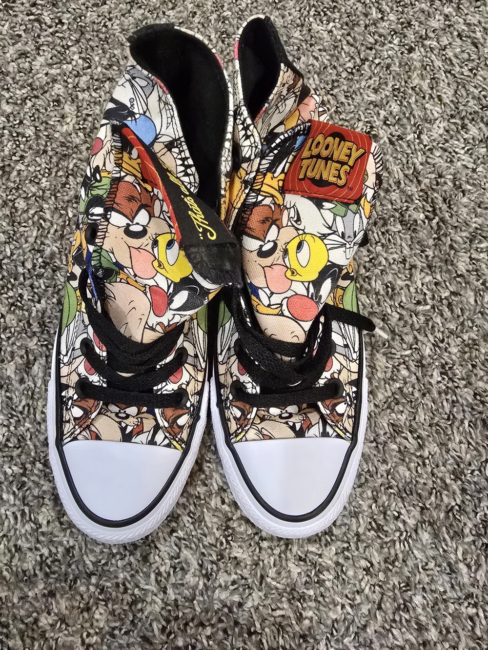 Converse iconic looney