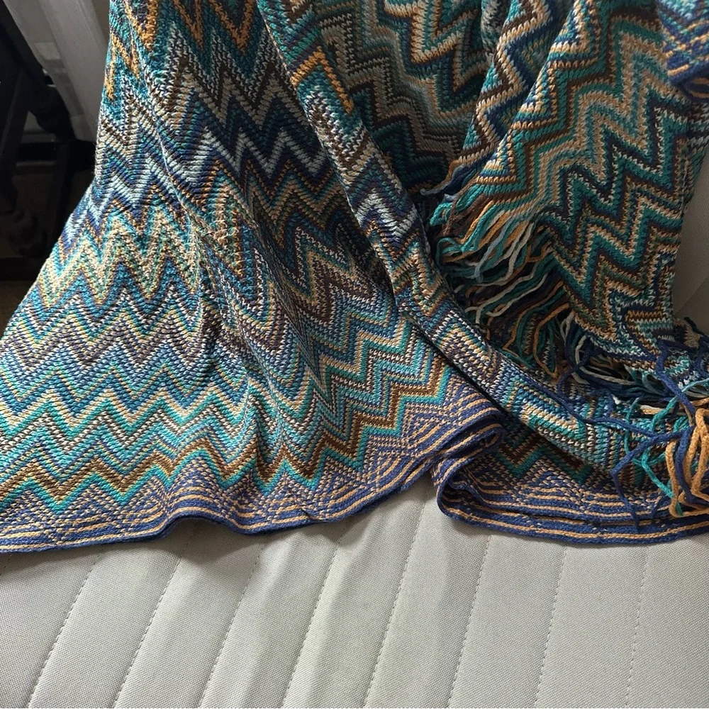 Lalifit Geometric Fringe Knit‎ Throw Blanket in Blue