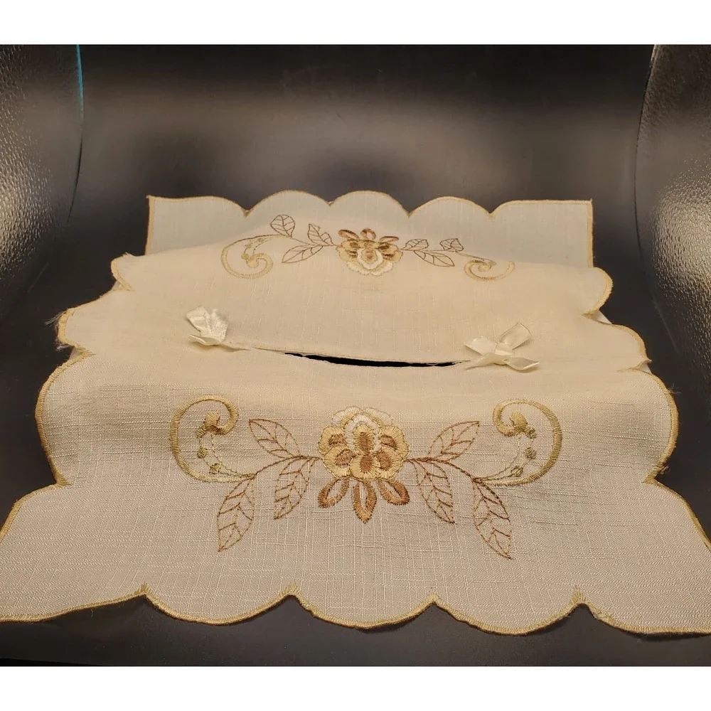 The Unbranded Brand vintage embroidered