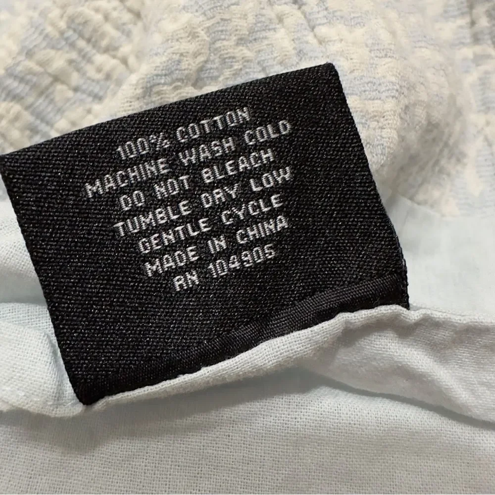 Tahari gauze large