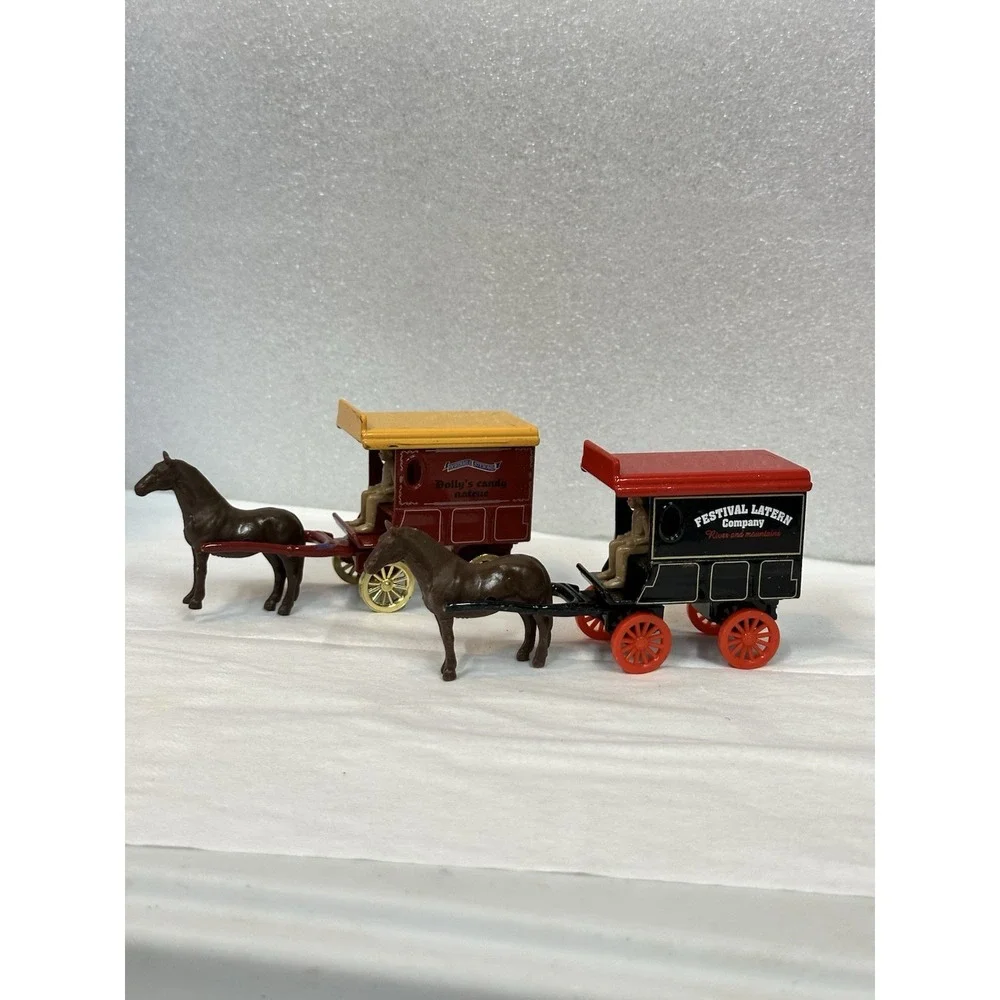 Horse Drawn Vintage Wagon Set of 2 Festival Lantern Co Dollys Candy Die Cast Toy
