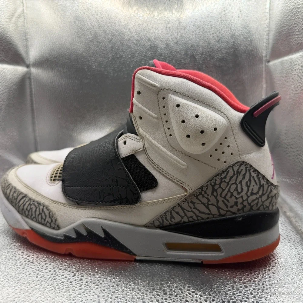 Jordan product pair