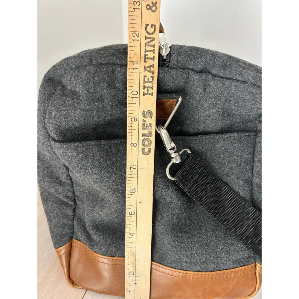 Field & Co Campster Wool Duffel Bag Charcoal Grey Plaid Lined Hilton Travel Gym