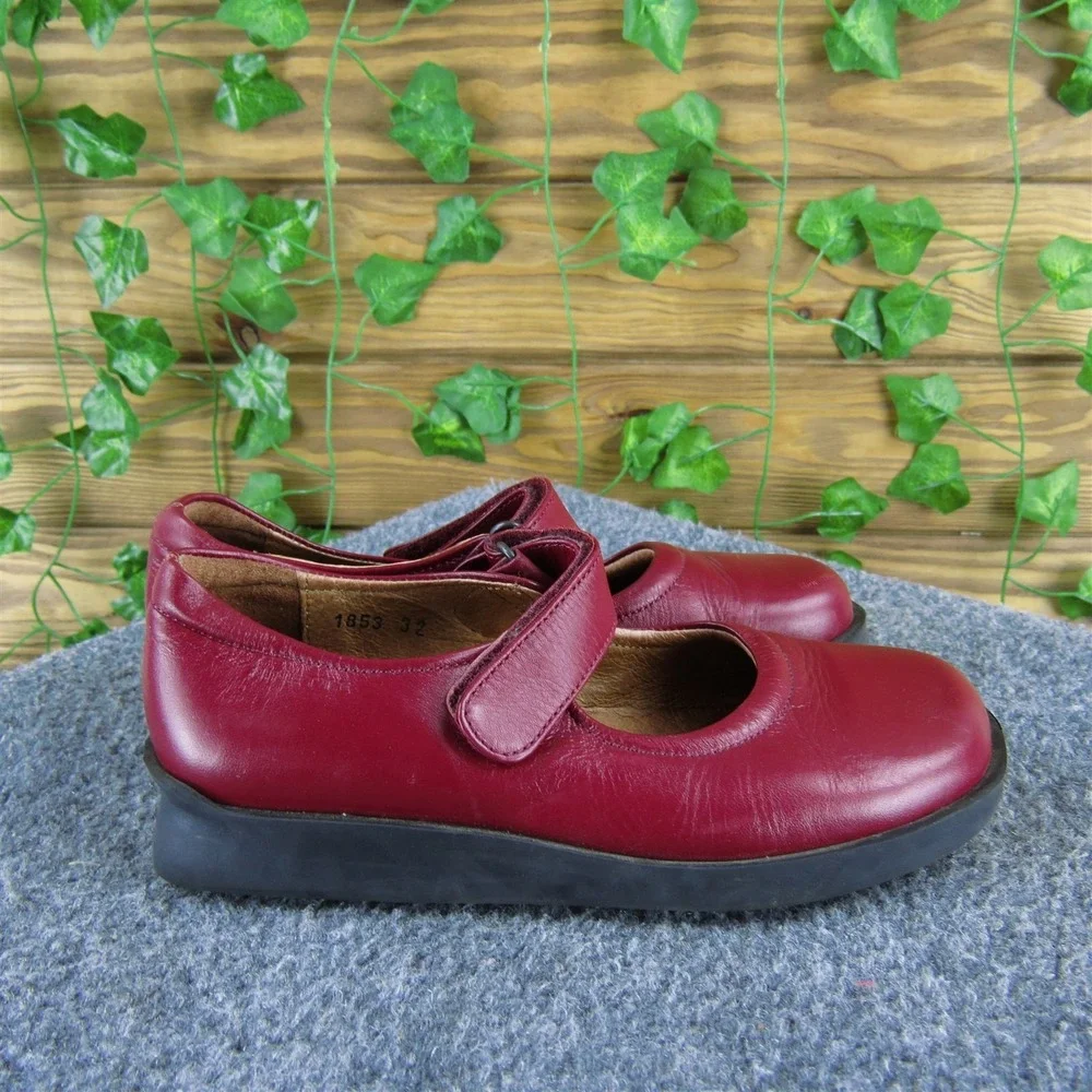 Ninety ninette mary