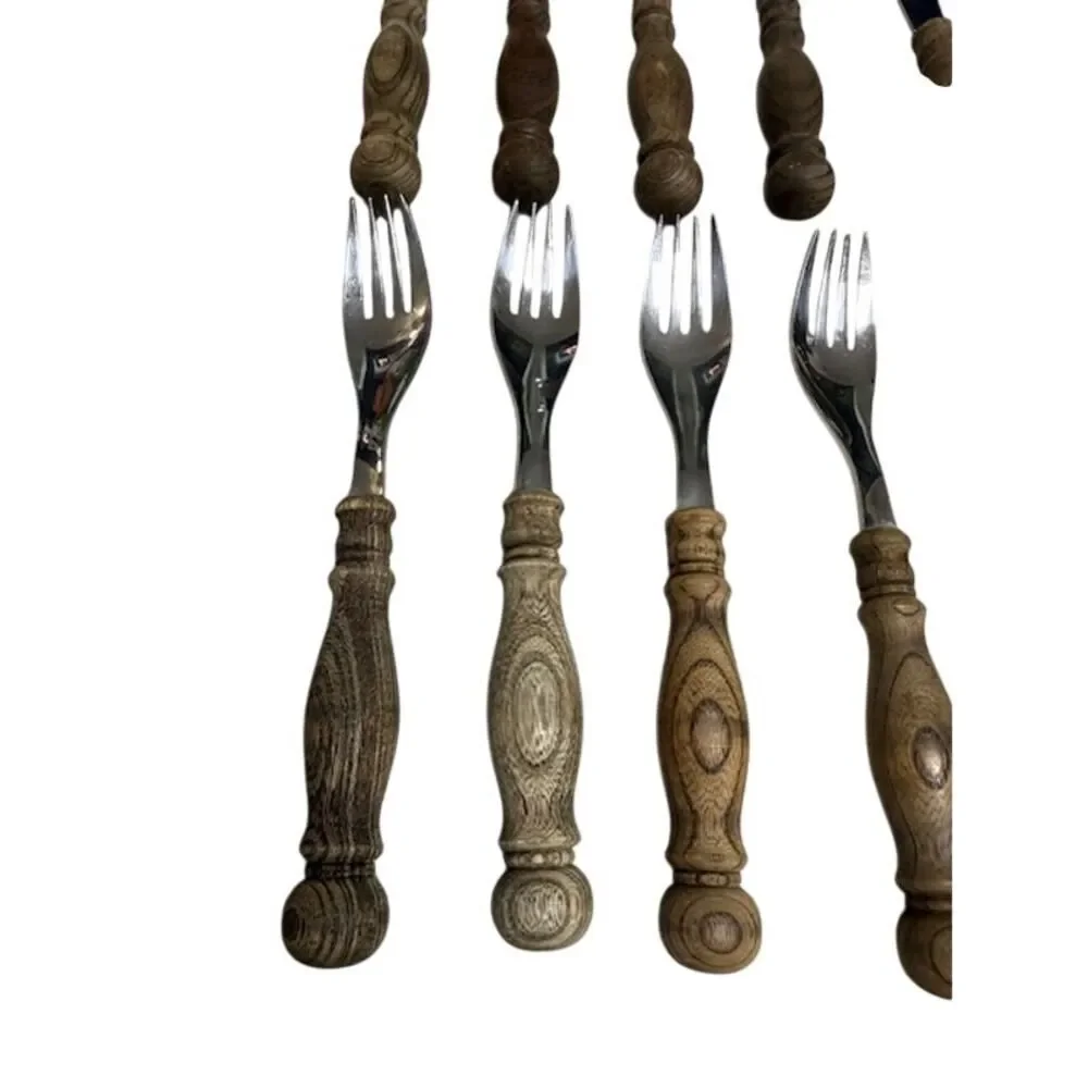 Cromargan adds knife