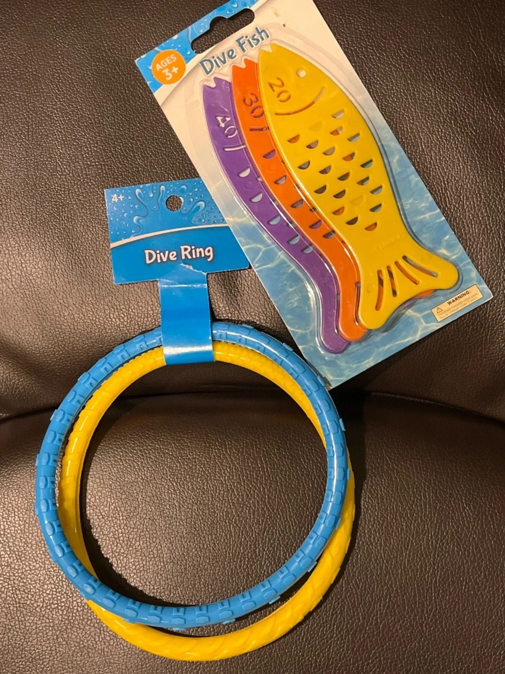 NEW 2 sets of dive sticks for pool fun: colorful fish and rings, 5 total