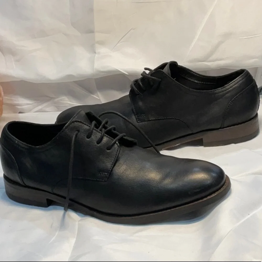 Classic Black Men's Dress Shoes