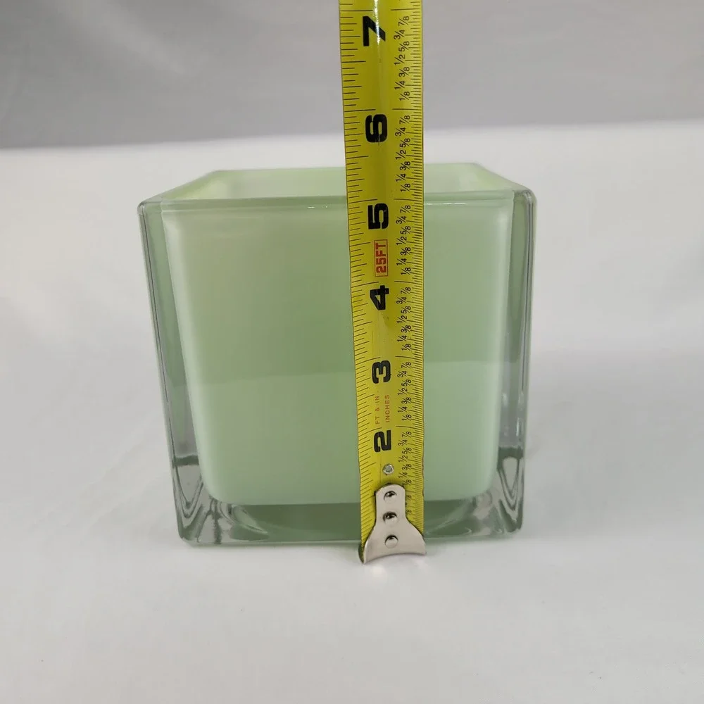 N/A modern square