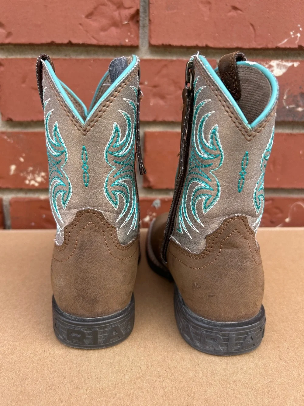 Ariat kids storm