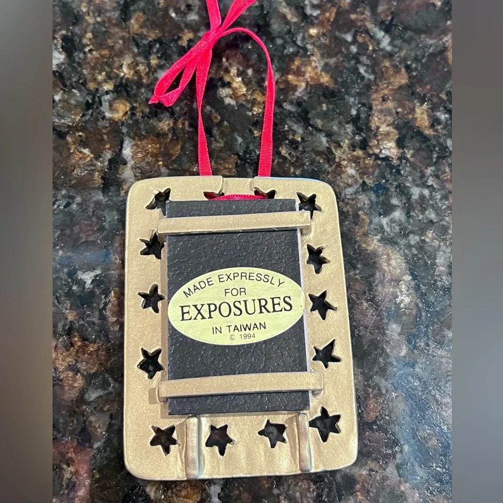 Exposures vintage gold