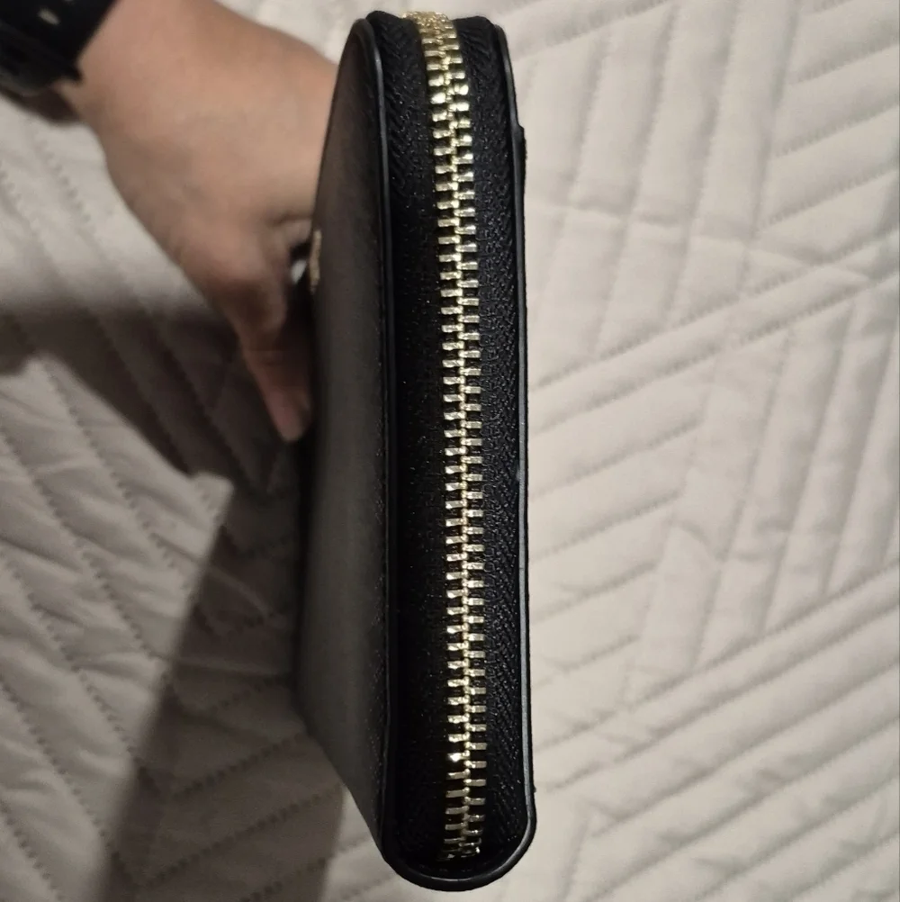 kate spade sleek stylish