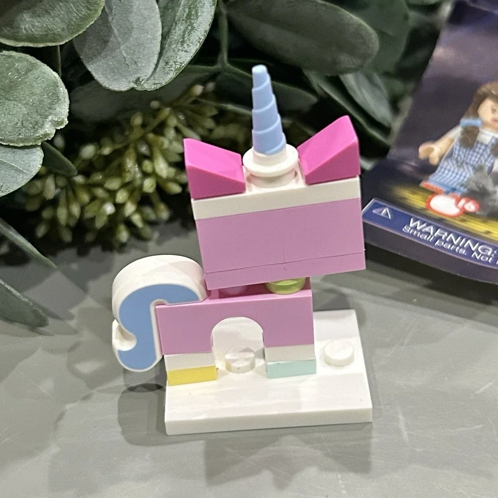 Lego movie minifigures