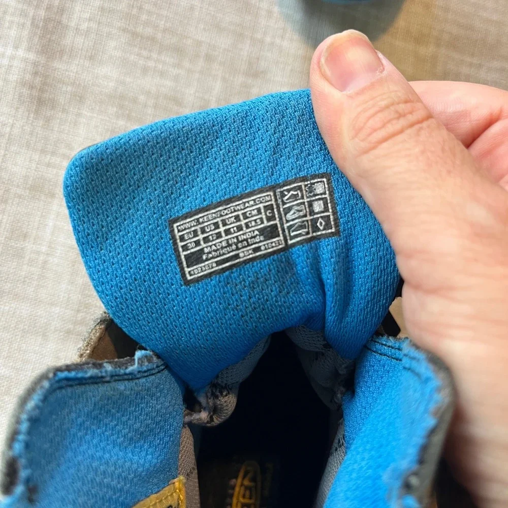 Keen designed collar