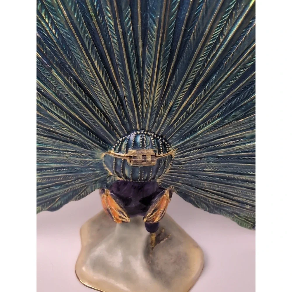 Sorelle Uk peacock trinket