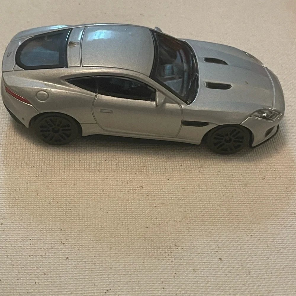 N/A sleek silver