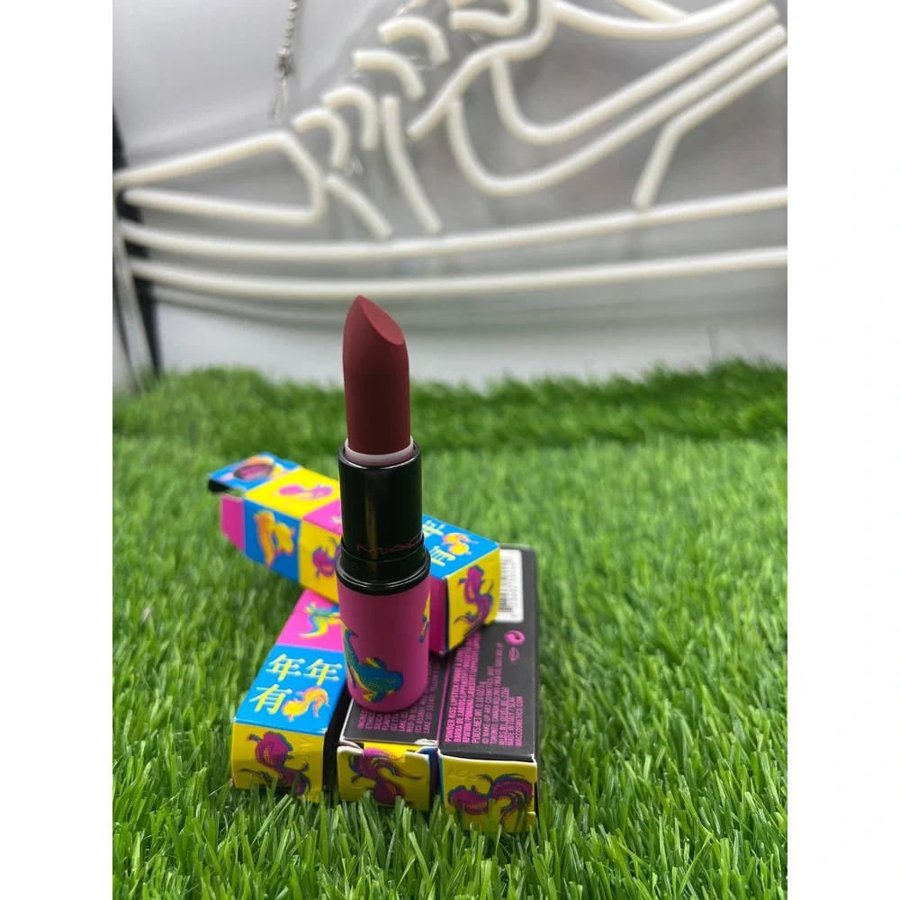 MAC Cosmetics **** just
