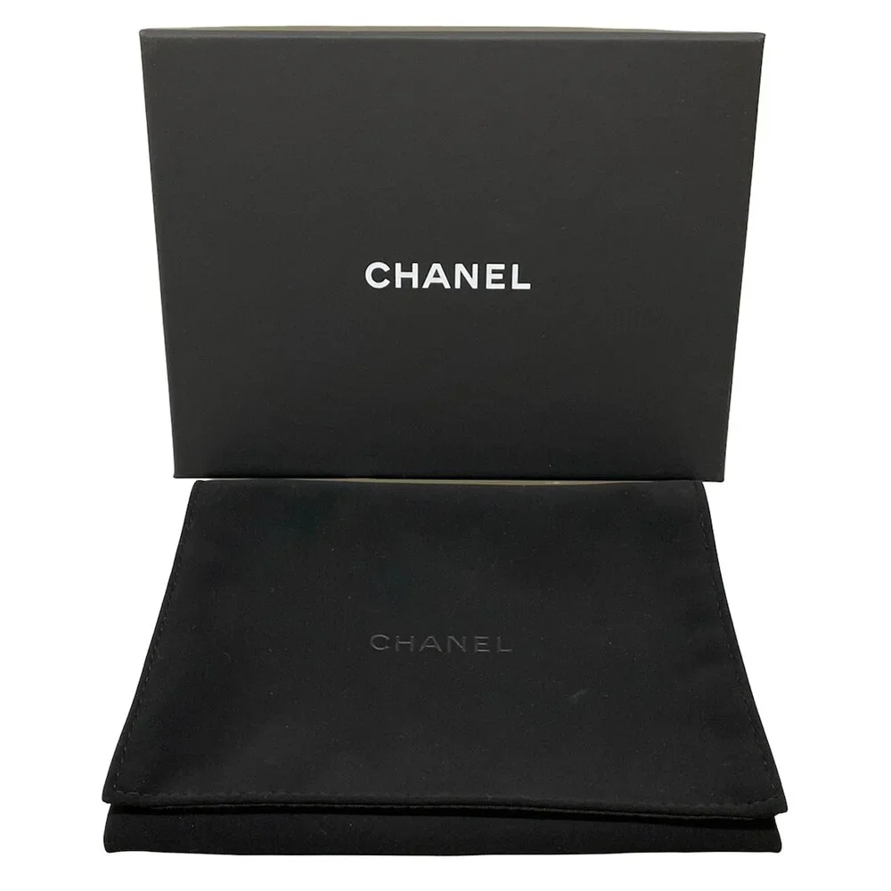 CHANEL classic zip