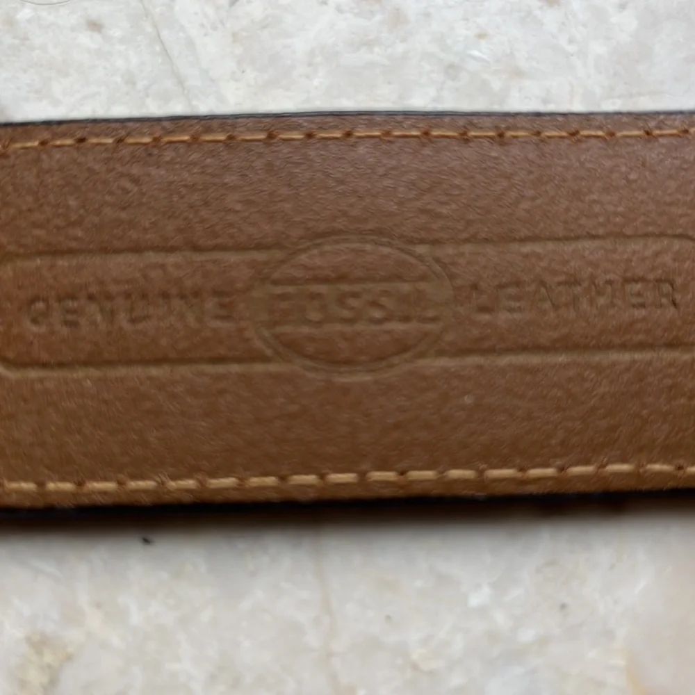 Fossil logo leather