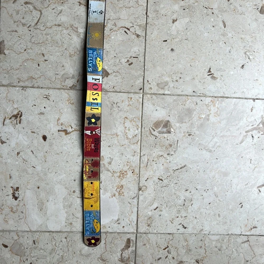 Fossil logo leather