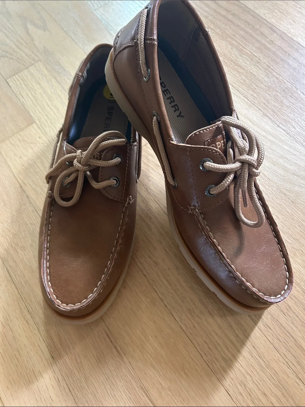 Sperry NWOT Men’s Tan Leather Boat Shoes - Classic Top Sider Lace-Up, Size 9
