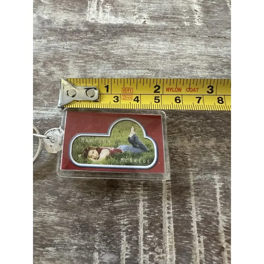 N/A vintage keychain