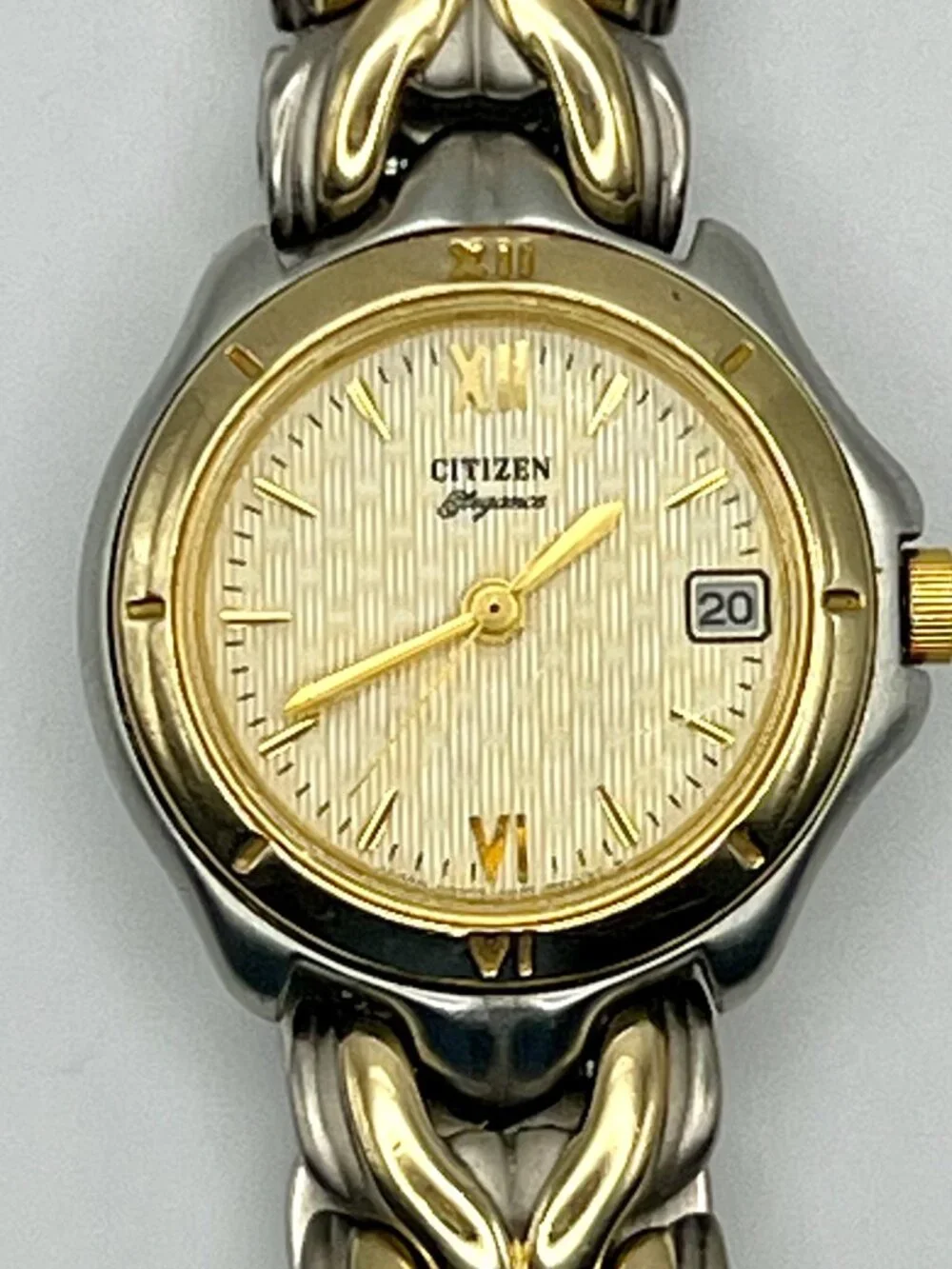 Citizen vintage round