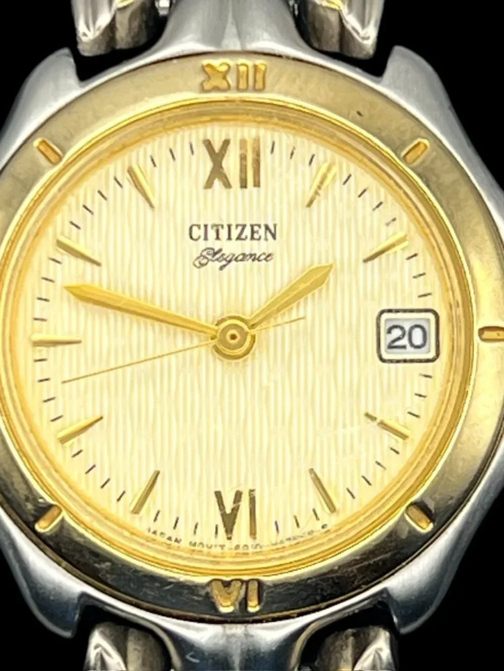Citizen vintage round