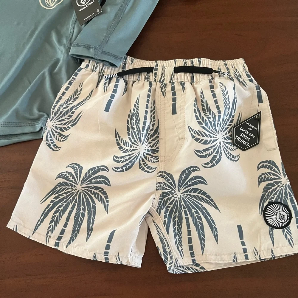 Volcom nwt two