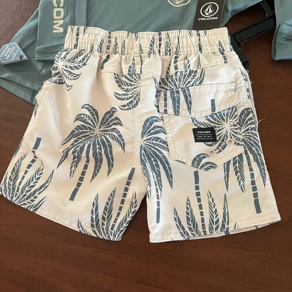 Volcom nwt two