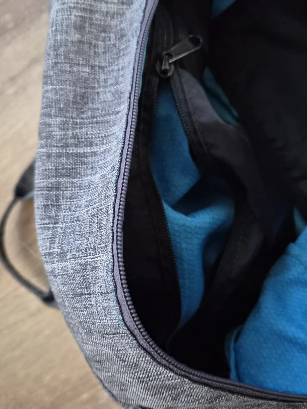 Timbuk2 versatile gray