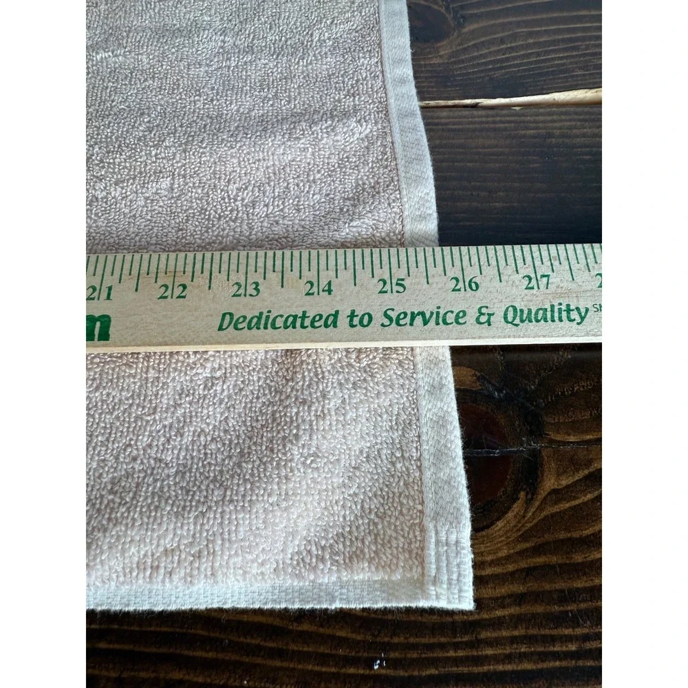 R.A. Briggs towel set