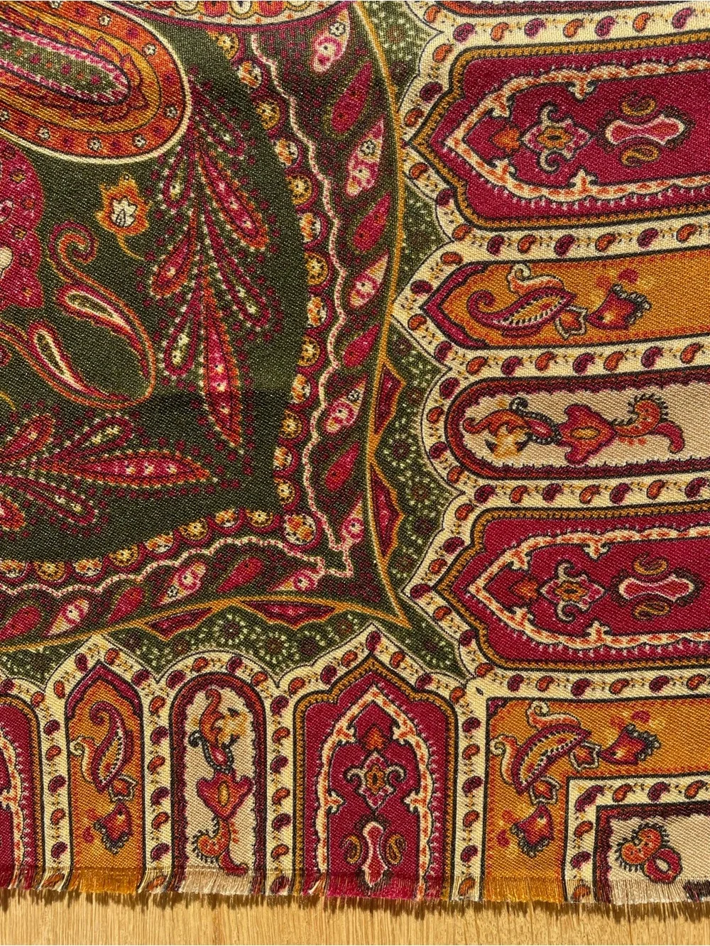 N/A beautiful paisley